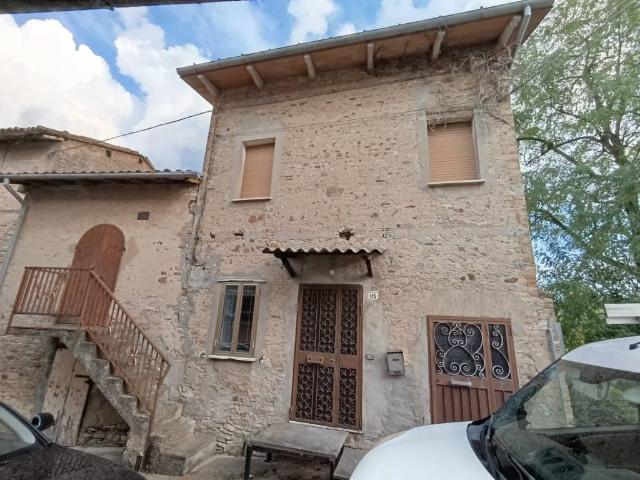 Rustico in vendita a Unione di comuni Terre di Castelli, Castelvetro Di Modena