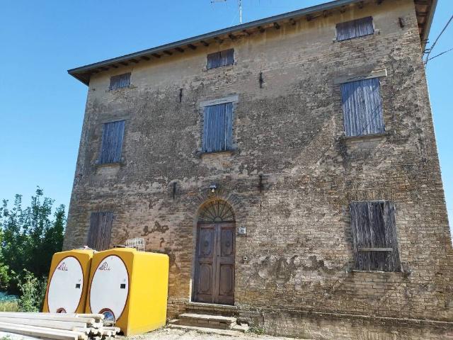 Rustico in vendita a Unione di comuni Terre di Castelli, Castelvetro Di Modena