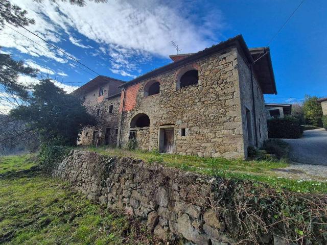 Rustico in vendita a Castiglion Fibocchi, Toscana