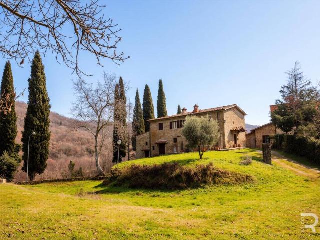 Rustico in vendita a Castiglion Fibocchi, Toscana