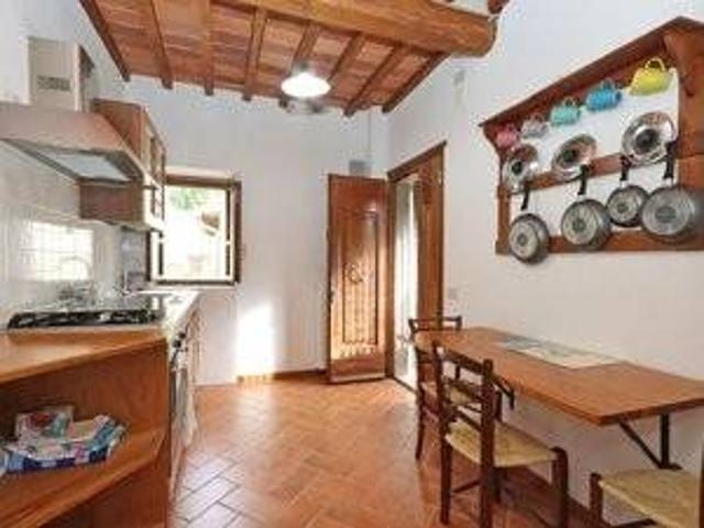 Rustico in vendita a Castiglion Fiorentino, Toscana