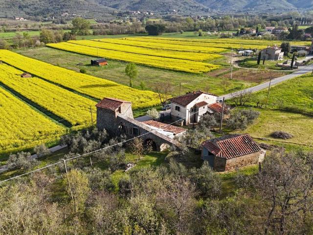 Rustico in vendita a Castiglion Fiorentino, Toscana