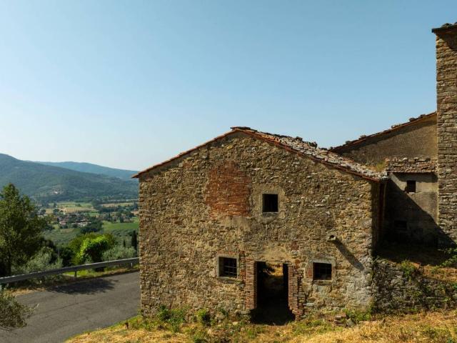 Rustico in vendita a Castiglion Fiorentino, Toscana