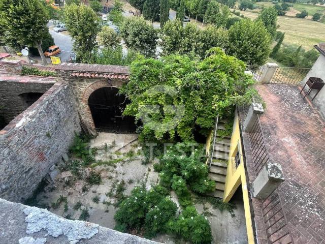 Rustico in vendita a Castiglion Fiorentino, Toscana
