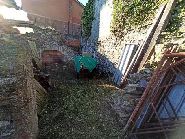Rustico in vendita a Castiglione Chiavarese, Liguria