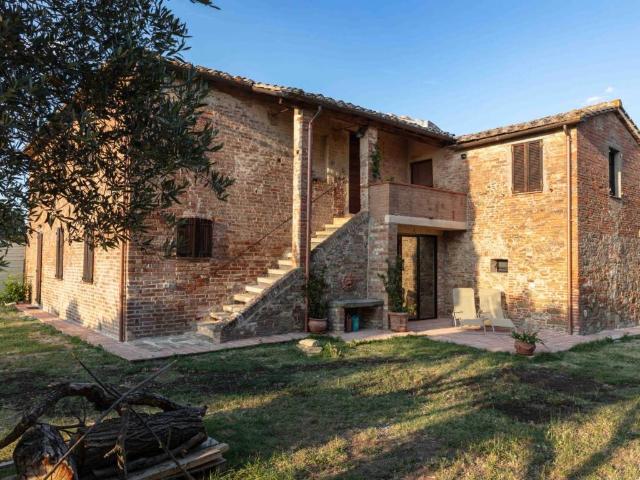Rustico in vendita a Macchie, Gioiella