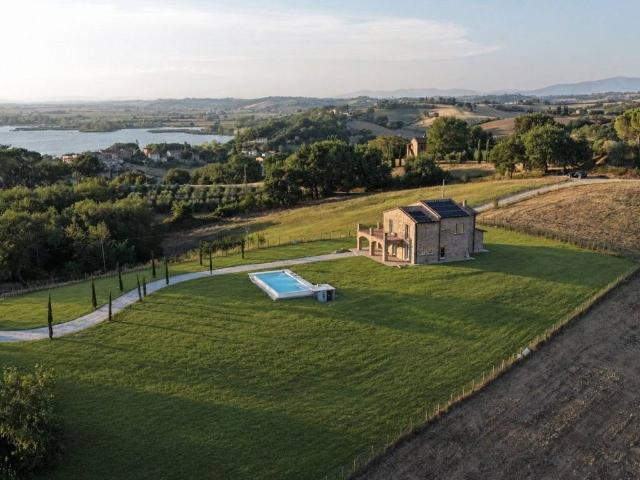 Rustico in vendita a Gioiella, Umbria