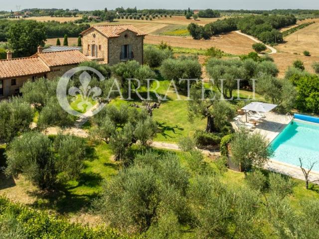 Rustico in vendita a Castiglione del Lago