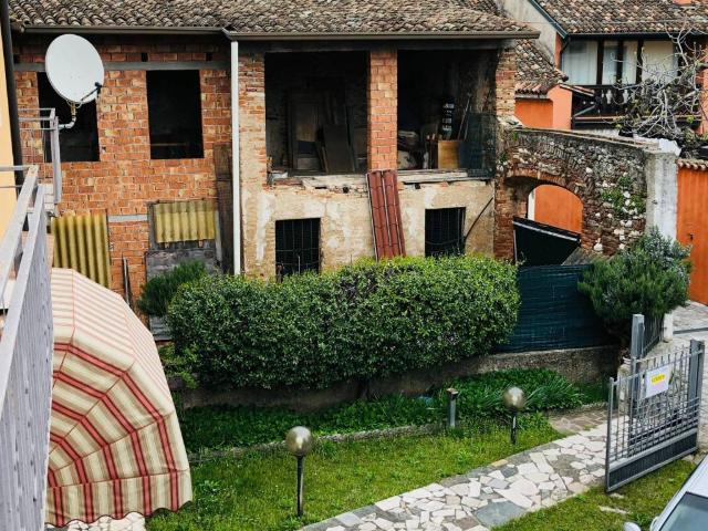 Rustico in vendita a Castiglione Delle Stiviere, Lombardia