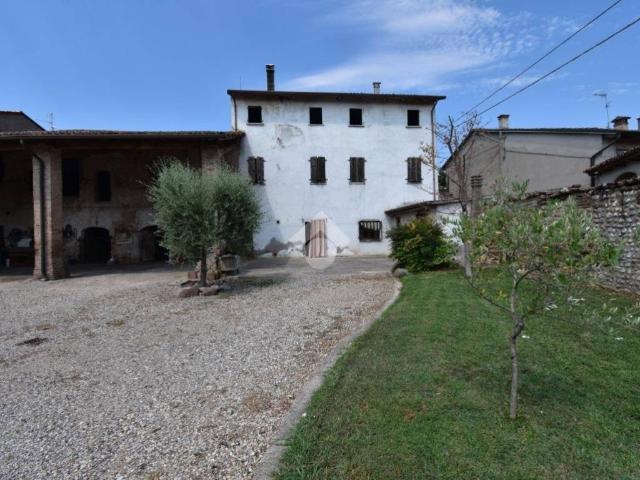 Rustico in vendita a San Vigilio, Castiglione Delle Stiviere