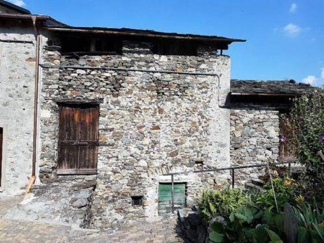 Rustico in vendita a Castione Andevenno, Lombardia