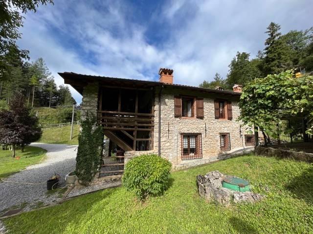 Rustico in vendita a Castione Della Presolana, Lombardia
