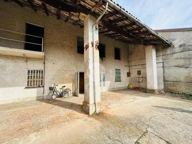 Rustico in vendita a Castrezzato, Lombardia