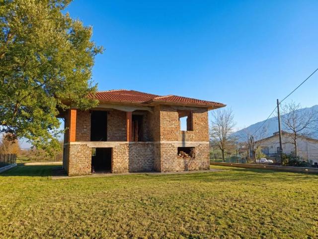 Rustico in vendita a Castro Dei Volsci, Lazio