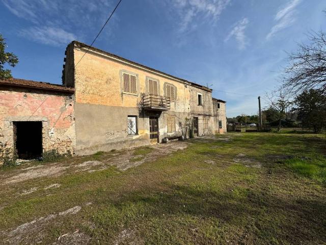 Rustico in vendita a Castrocielo, Lazio