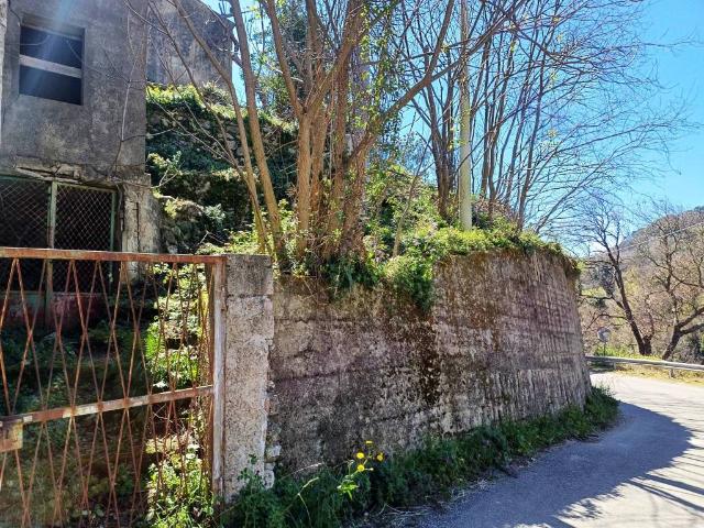 Rustico in vendita a Calabria, Catanzaro