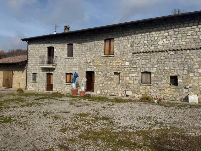 Rustico in vendita a Cautano, Campania