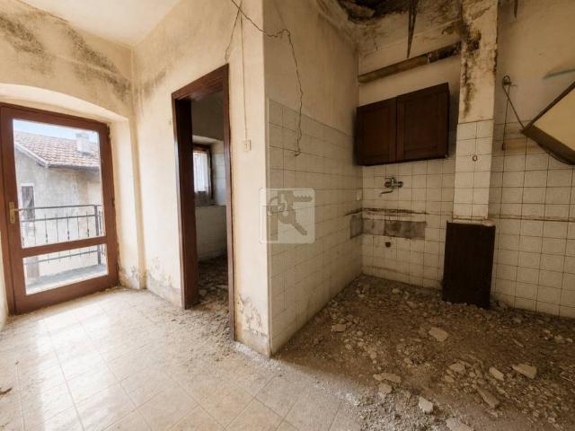 Rustico in vendita a Comunità della Valle dei Laghi, Cavedine