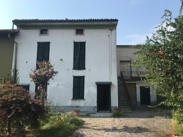 Rustico in vendita a Cavenago D'adda, Lombardia