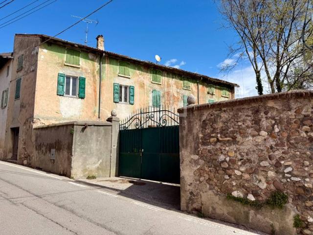 Rustico in vendita a Cavriana, Lombardia