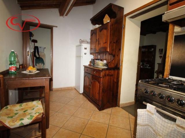 Rustico in vendita a Castelnuovo dei Sabbioni, Cavriglia