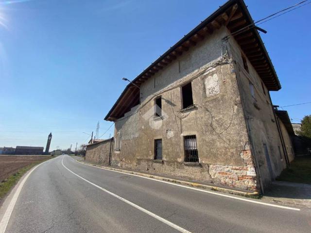 Rustico in vendita a Cazzago San Martino, Lombardia