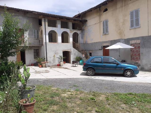 Rustico in vendita a Piemonte, Asti