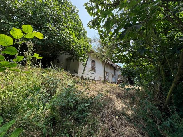 Rustico in vendita a Piemonte, Asti
