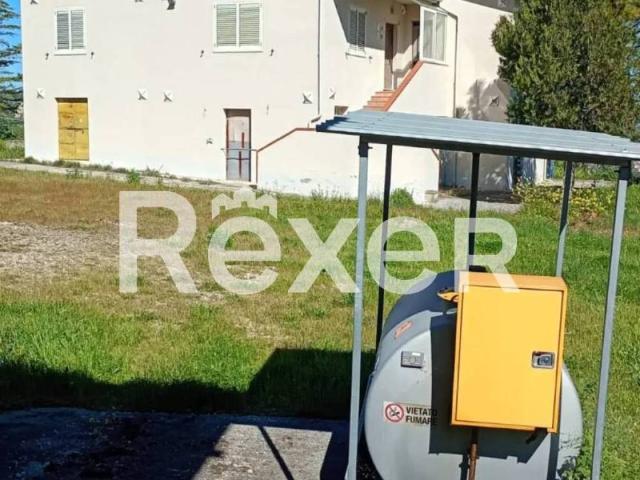 Rustico in vendita a Cellino Attanasio, Abruzzo