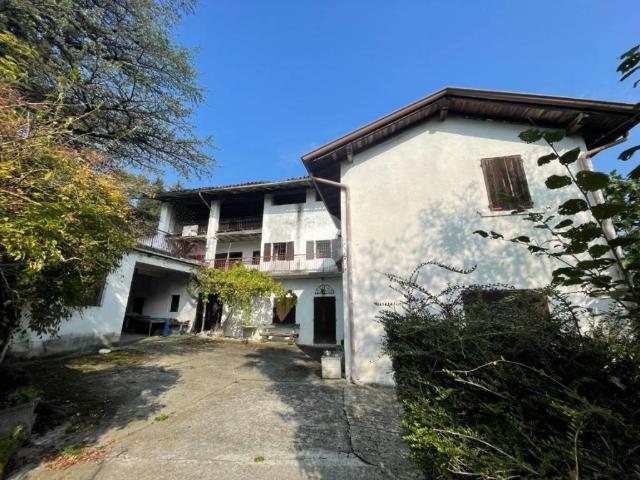 Rustico in vendita a Cenate Sotto, Lombardia