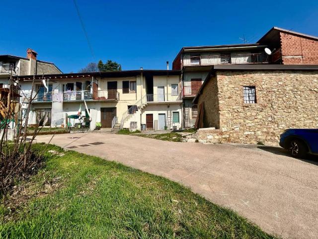 Rustico in vendita a Cenate Sotto, Lombardia