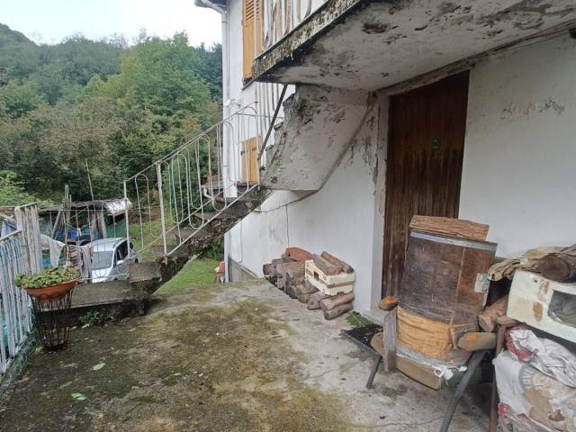 Rustico in vendita a Ceranesi, Liguria