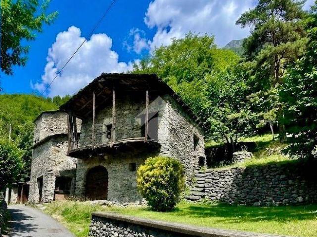 Rustico in vendita a Cercino, Lombardia