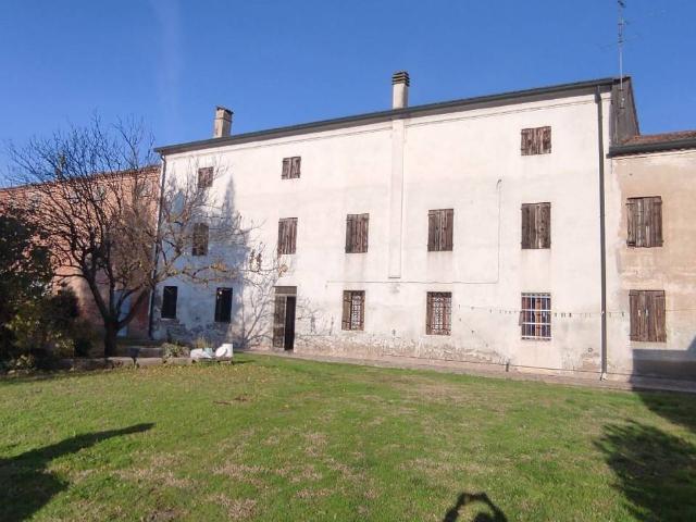 Rustico in vendita a Cerea, Veneto