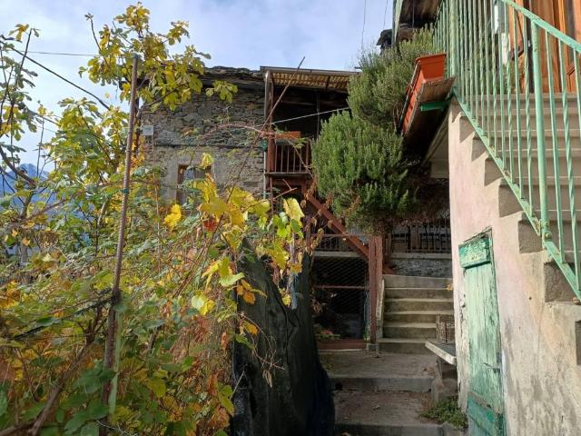 Rustico in vendita a Unione Montana di Comuni delle Valli di Lanzo, Ceronda e Casternone, Piemonte