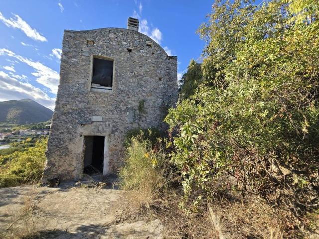Rustico in vendita a Ceriale, Liguria
