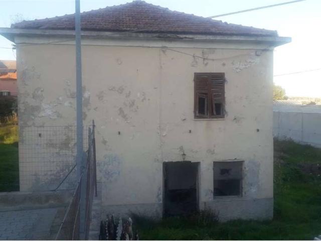 Rustico in vendita a Ceriale, Liguria