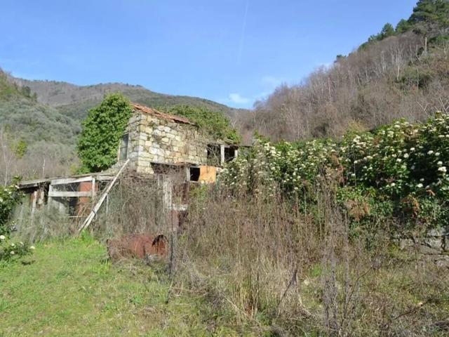 Rustico in vendita a Baiardo, Liguria