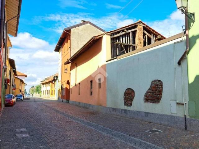 Rustico in vendita a Ceriano Laghetto, Lombardia