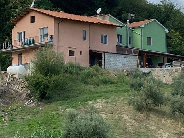 Rustico in vendita a Cermignano, Abruzzo