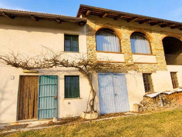 Rustico in vendita a Cerretto Langhe, Cuneo