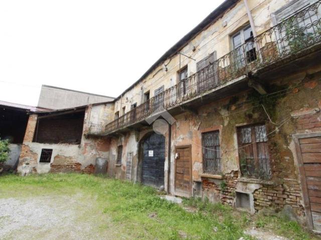 Rustico in vendita a Cantalupo, Cerro Maggiore