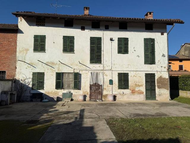 Rustico in vendita a Piemonte, Asti