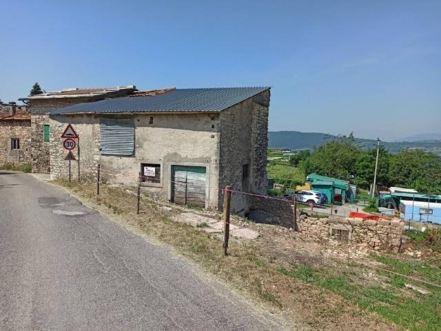Rustico in vendita a Cerro Veronese, Veneto