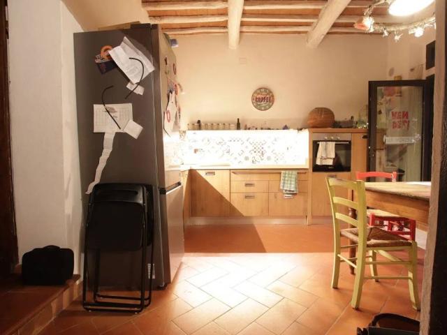 Rustico in vendita a Certaldo, Firenze