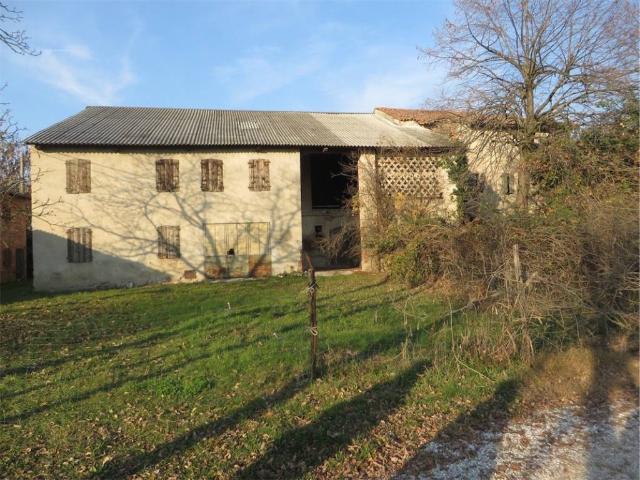 Rustico in vendita a Cervarese Santa Croce, Veneto