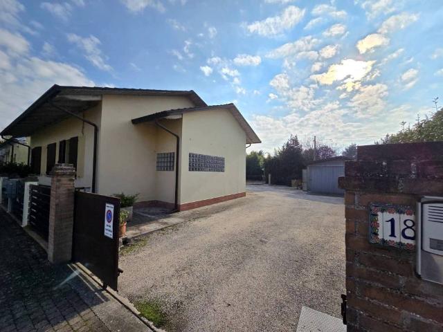 Rustico in vendita a Cervia, Reggio Emilia