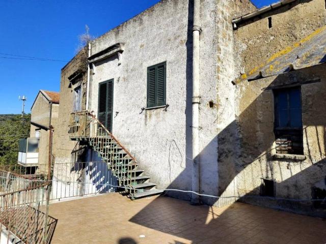 Villa Indipendente in vendita a Cervino, Campania