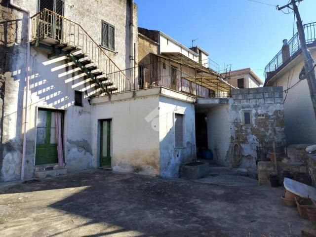 Villa Indipendente in vendita a Cervino, Campania
