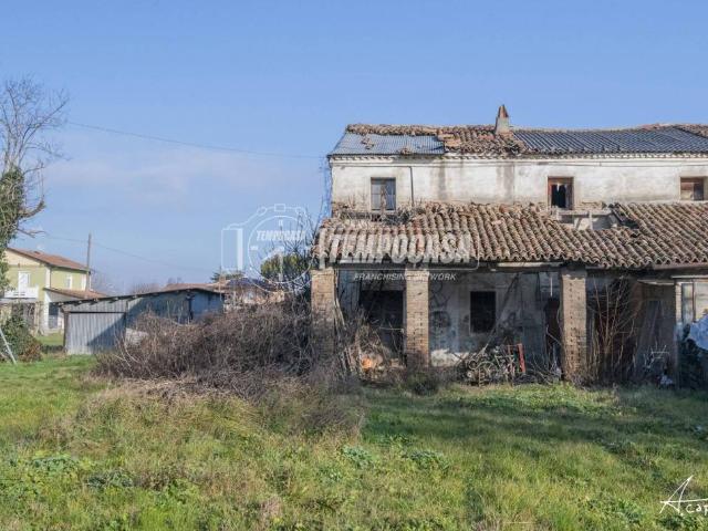 Rustico in vendita a Unione dei comuni Valle del Savio, Cesenà